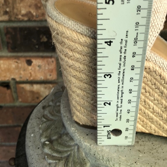 Micheal Kors size 10 wedges - Picture 4 of 7